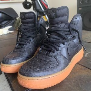 Air Force 1 Black Hightop/Gummy Bottoms